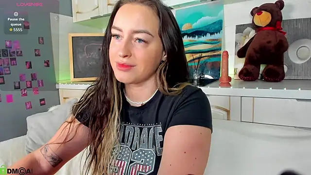 Kruela Eva online show from November 21, 2025, 11:14 pm