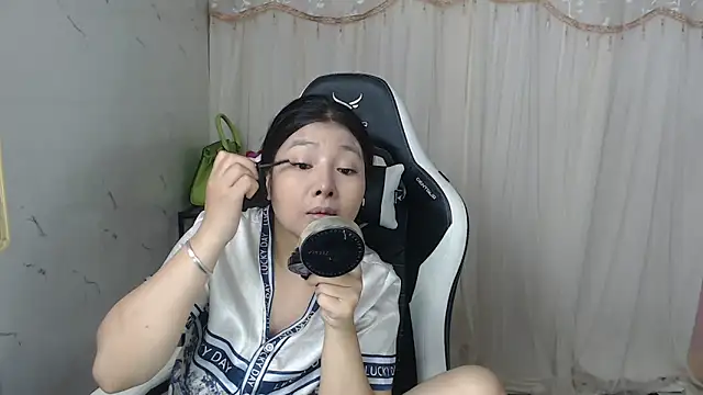 Snapshot of MiMi_0293 chatting on October 27, 2025, 7:56 am MiMi 0293 online show from October 27, 2025, 7:56 am