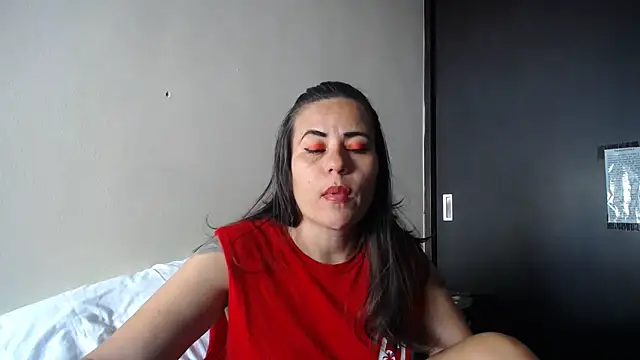 Snapshot of KAROLCANDY chatting on April 25, 2026, 9:23 pm KAROLCANDY online show from April 25, 2026, 9:23 pm