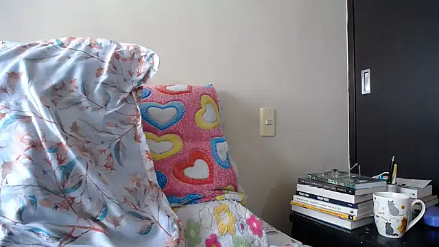Snapshot of KAROLCANDY chatting on July 9, 2026, 7:29 pm KAROLCANDY online show from July 9, 2026, 7:29 pm