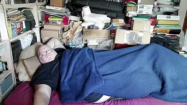 hadeszeuss2 online show from January 25, 2025, 2:14 pm