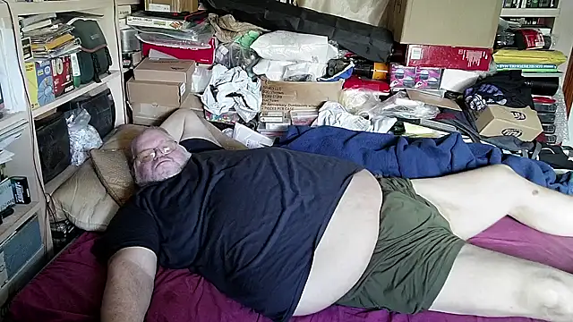 hadeszeuss2 online show from March 22, 2025, 2:36 pm