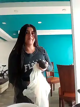 Snapshot of Devilsweet17 chatting on January 4, 2025, 7:13 pm Devilsweet17 online show from January 4, 2025, 7:13 pm