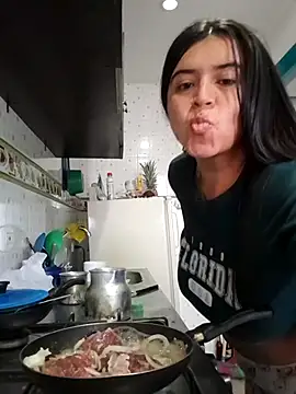 Snapshot of Devilsweet17 chatting on January 5, 2025, 8:00 pm Devilsweet17 online show from January 5, 2025, 8:00 pm