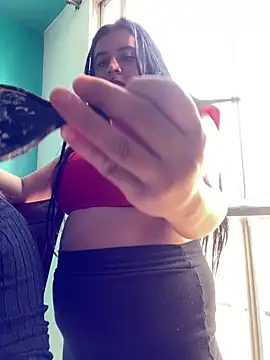 Snapshot of Devilsweet17 chatting on February 27, 2025, 7:15 pm Devilsweet17 online show from February 27, 2025, 7:15 pm