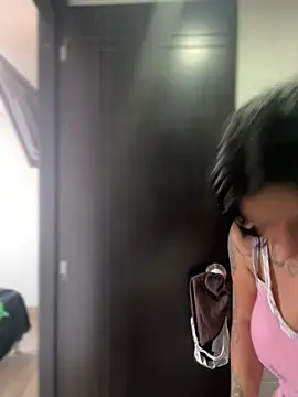 Devilsweet17 online show from March 5, 2026, 8:38 pm