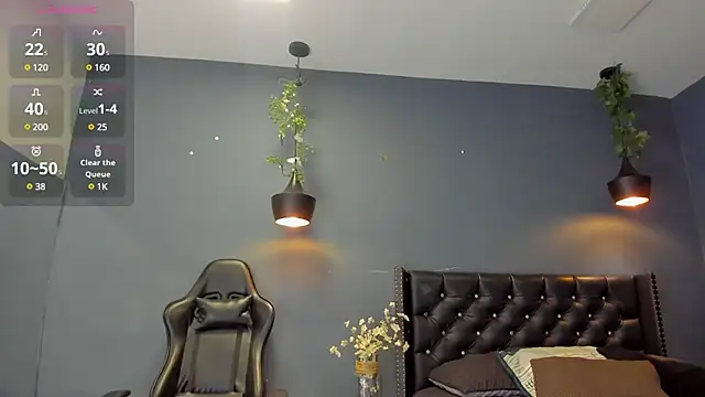 Hannah Miller   online show from January 9, 2025, 11:25 am