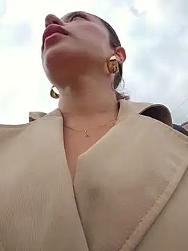 Karen San Miguel online show from March 27, 2026, 7:57 pm