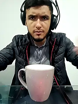 Snapshot of mosmar_20 chatting on December 18, 2024, 10:57 pm mosmar 20 online show from December 18, 2024, 10:57 pm