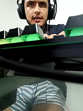 Snapshot of mosmar_20 chatting on February 23, 2025, 12:41 am mosmar 20 online show from February 23, 2025, 12:41 am