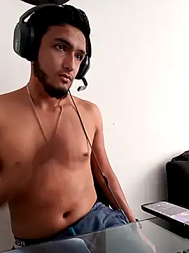 Snapshot of mosmar_20 chatting on February 28, 2025, 10:39 pm mosmar 20 online show from February 28, 2025, 10:39 pm