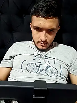 Snapshot of mosmar_20 chatting on November 24, 2025, 7:57 pm mosmar 20 online show from November 24, 2025, 7:57 pm