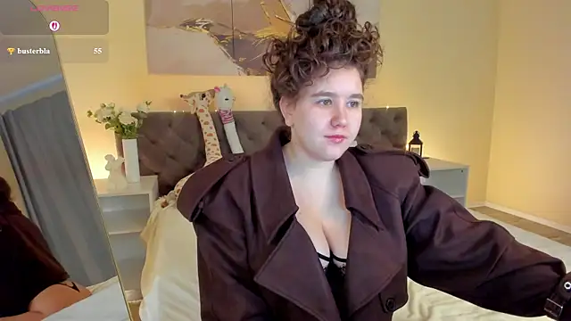 Ariella Sol online show from May 19, 2026, 1:11 am