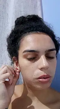 morenamaravilhosa online show from December 1, 2024, 4:29 pm