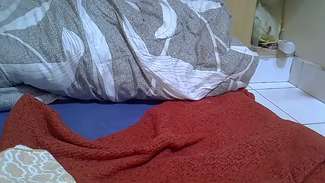 pretty brina online show from November 25, 2025, 10:04 am