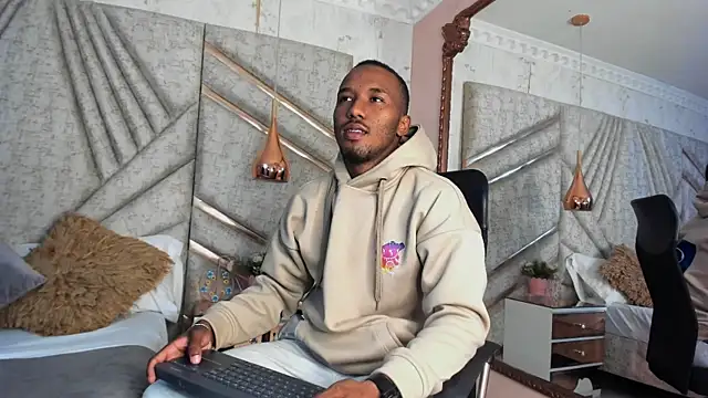 Snapshot of JamesParck chatting on January 19, 2025, 12:39 pm JamesParck online show from January 19, 2025, 12:39 pm