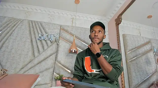 Snapshot of JamesParck chatting on February 19, 2025, 6:21 pm JamesParck online show from February 19, 2025, 6:21 pm