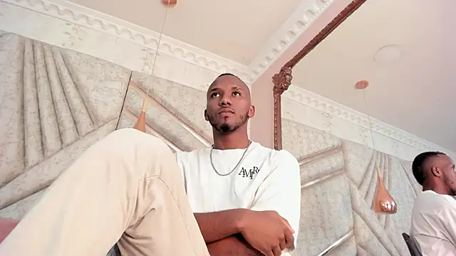 Snapshot of JamesParck chatting on March 22, 2025, 6:25 pm JamesParck online show from March 22, 2025, 6:25 pm