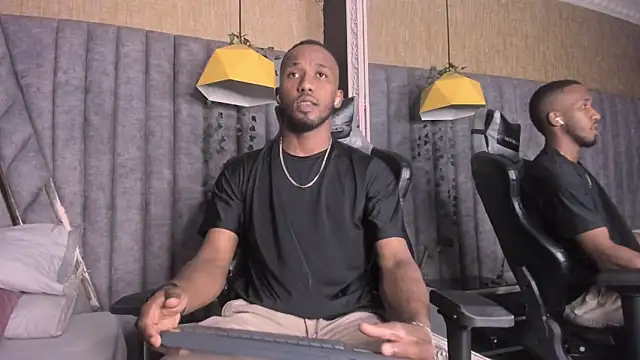 Snapshot of JamesParck chatting on February 26, 2026, 8:08 pm JamesParck online show from February 26, 2026, 8:08 pm