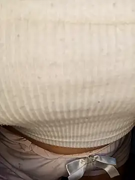 keelly richaardson1 online show from December 18, 2024, 12:10 am