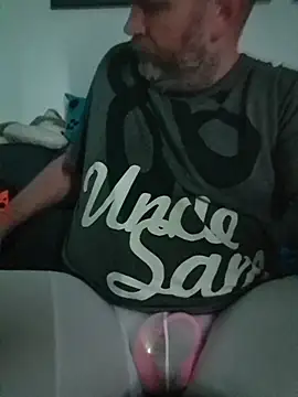 ShyBoy1982 online show from November 16, 2025, 8:14 pm