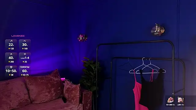 Snapshot of Diana_mysteryx chatting on March 12, 2025, 1:14 am Diana mysteryx online show from March 12, 2025, 1:14 am