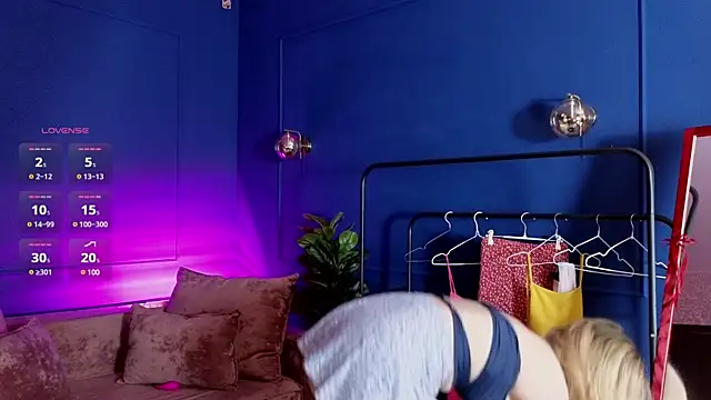 Snapshot of Diana_mysteryx chatting on March 14, 2025, 1:27 am Diana mysteryx online show from March 14, 2025, 1:27 am