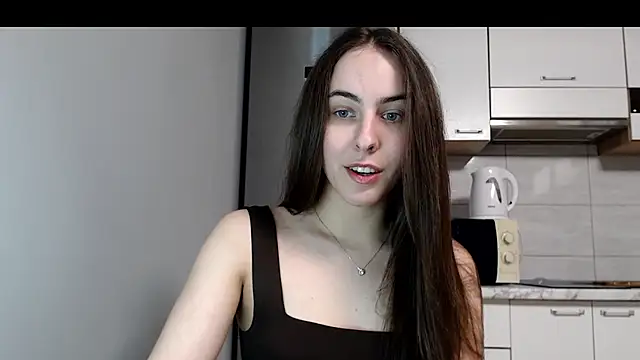 Snapshot of SierraSky_ chatting on April 23, 2026, 5:26 pm SierraSky online show from April 23, 2026, 5:26 pm
