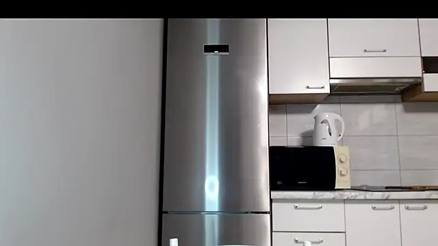 Snapshot of SierraSky_ chatting on May 18, 2026, 5:19 pm SierraSky online show from May 18, 2026, 5:19 pm