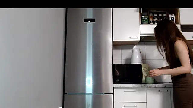 Snapshot of SierraSky_ chatting on June 1, 2026, 5:14 pm SierraSky online show from June 1, 2026, 5:14 pm