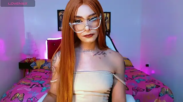 AdharaaMoon online show from November 29, 2025, 7:17 pm