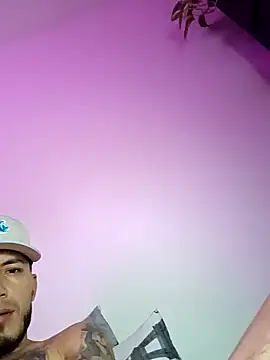 Leslly  online show from December 28, 2024, 12:24 pm