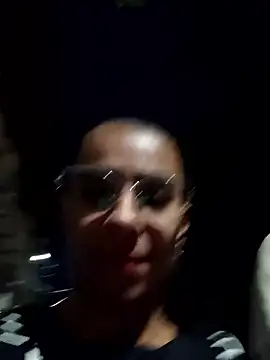 Leslly  online show from January 14, 2026, 10:43 am