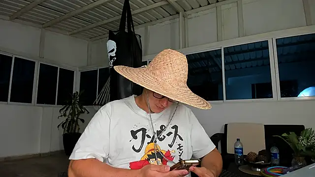 Snapshot of owengray2n chatting on January 25, 2025, 2:04 am owengray2n online show from January 25, 2025, 2:04 am