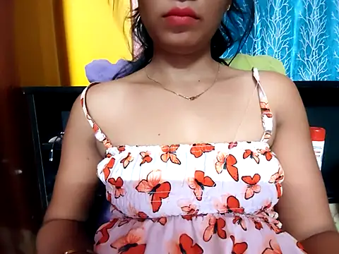 cutesoma2 online show from May 15, 2026, 7:54 pm