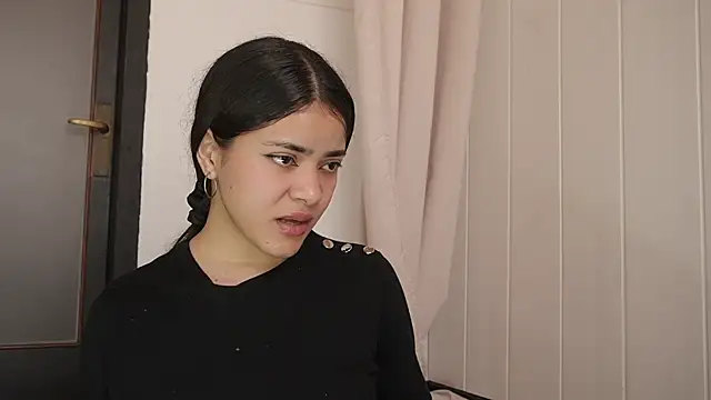 Feetgirl01 online show from February 20, 2025, 9:55 am