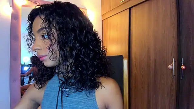 alikahouston4 online show from December 19, 2025, 7:59 am