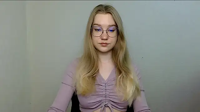 Snapshot of cindi_hot chatting on June 2, 2026, 10:28 am cindi hot online show from June 2, 2026, 10:28 am