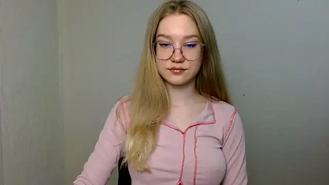 cindi hot online show from June 17, 2026, 9:56 am