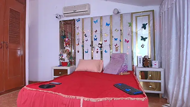 AnyelaGitanaMature online show from December 14, 2025, 3:34 am