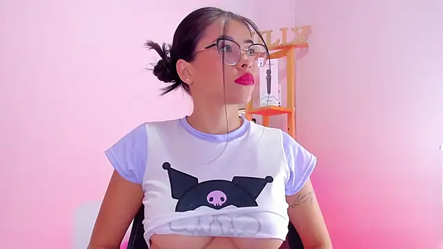 EmillySanders online show from March 12, 2025, 10:16 am