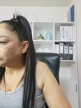Gina Myers online show from May 22, 2026, 4:08 am