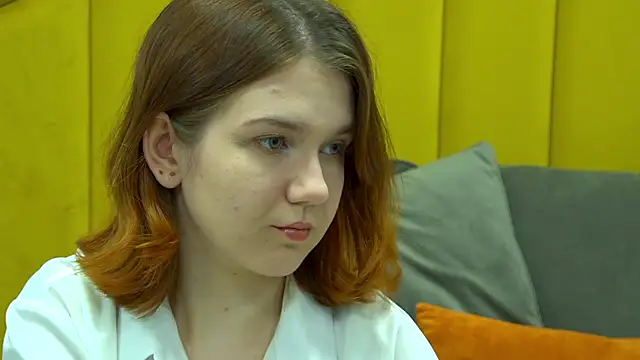 LessySmith online show from April 10, 2026, 4:23 pm