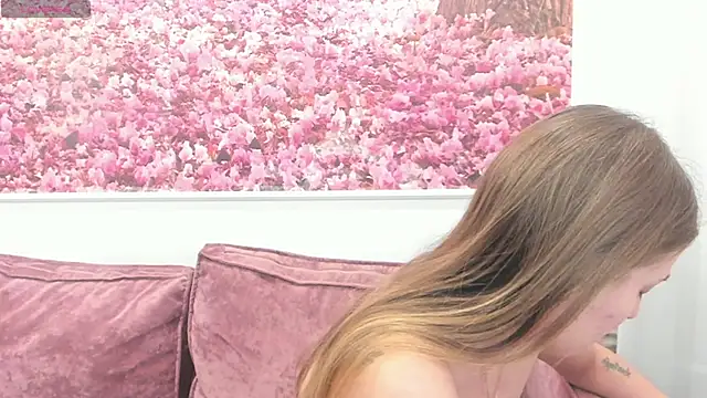 SexyFancy online show from February 8, 2025, 11:44 am