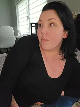 Snapshot of -BonnieBlack- chatting on May 7, 2026, 6:52 am -BonnieBlack- online show from May 7, 2026, 6:52 am