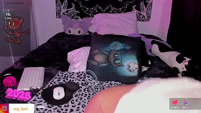 Snapshot of soy_lui_ chatting on January 4, 2025, 2:25 am soy lui online show from January 4, 2025, 2:25 am