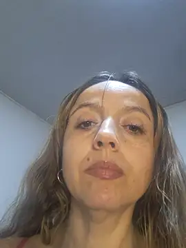 Snapshot of Rosy41 chatting on July 28, 2026, 2:40 am Rosy41 online show from July 28, 2026, 2:40 am