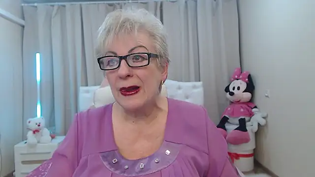 KayleSmoll online show from March 21, 2026, 7:39 pm