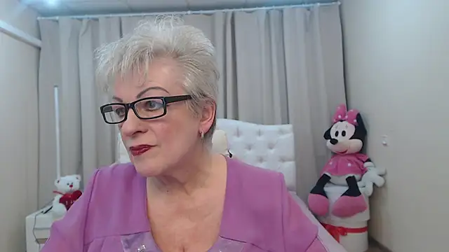 KayleSmoll online show from March 25, 2026, 7:42 pm