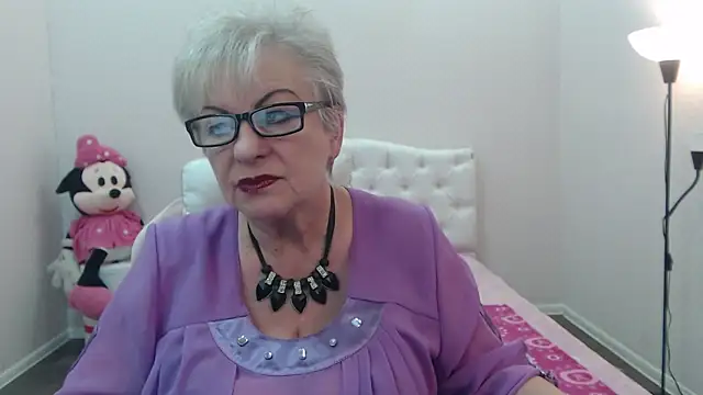 KayleSmoll online show from July 26, 2026, 6:59 pm